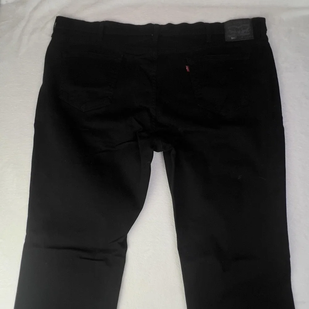 Levis 541 Jeans Mens 50x30 Black Athletic Taper Stretch Denim Pants Casual‎